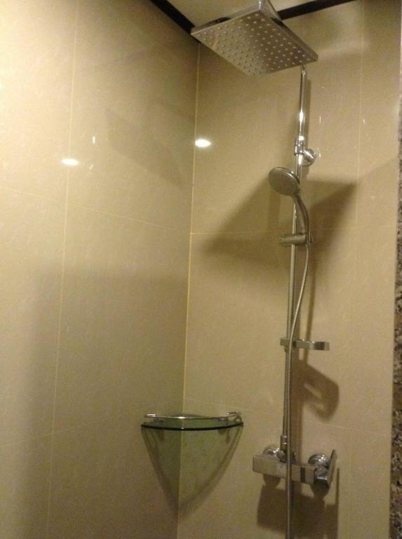 Hotel Kan Kanchanaburi Zimmer foto
